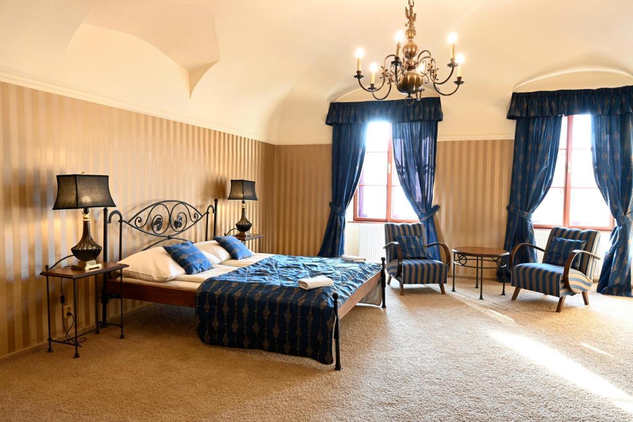 Hotel Boucek Kroměříž Esterno foto