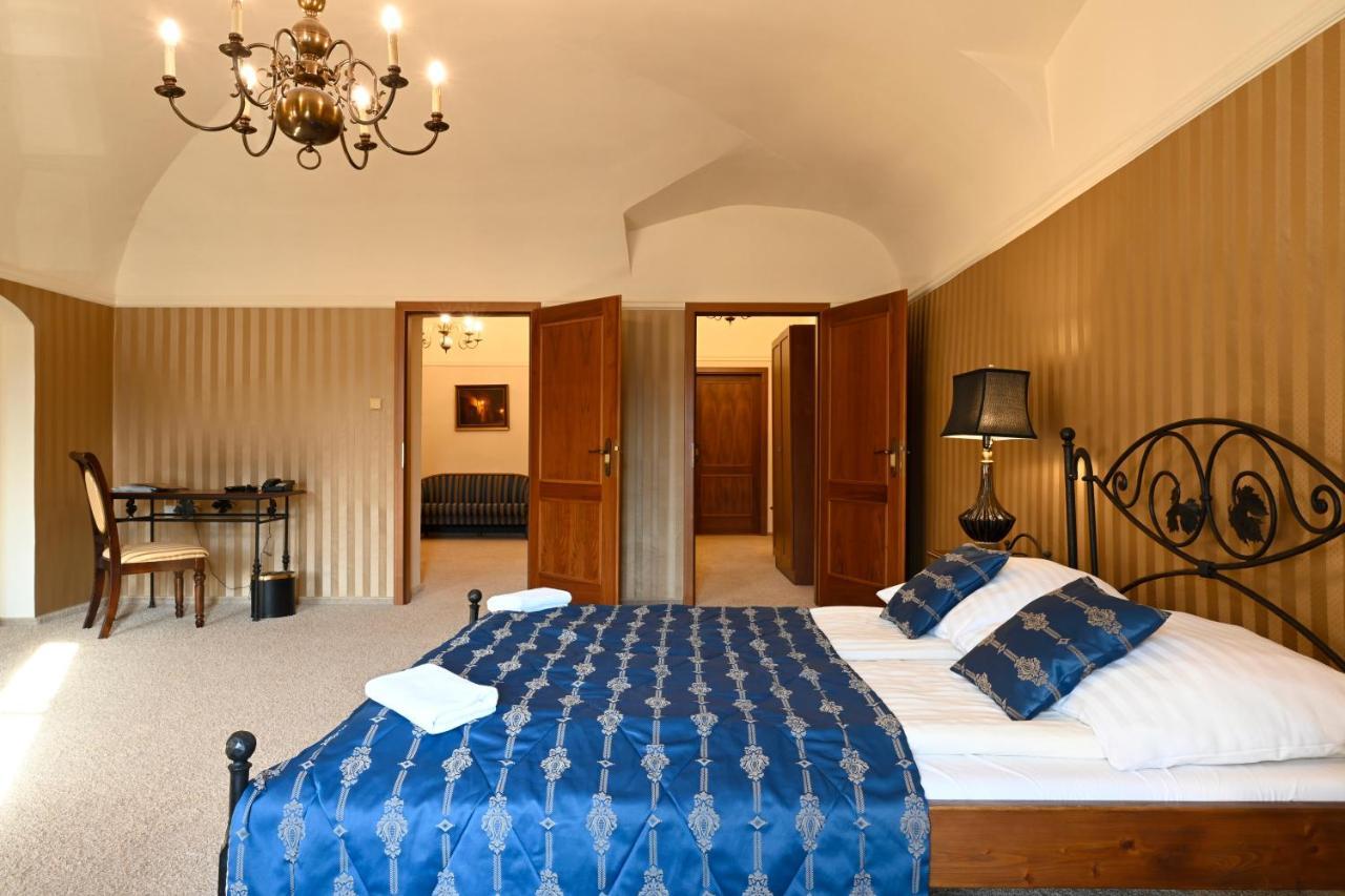 Hotel Boucek Kroměříž Esterno foto