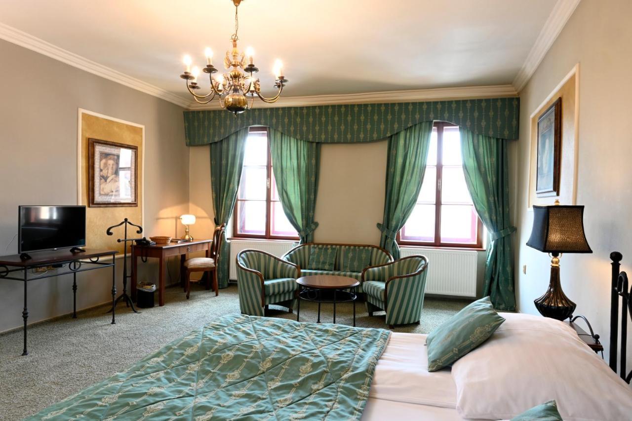 Hotel Boucek Kroměříž Esterno foto