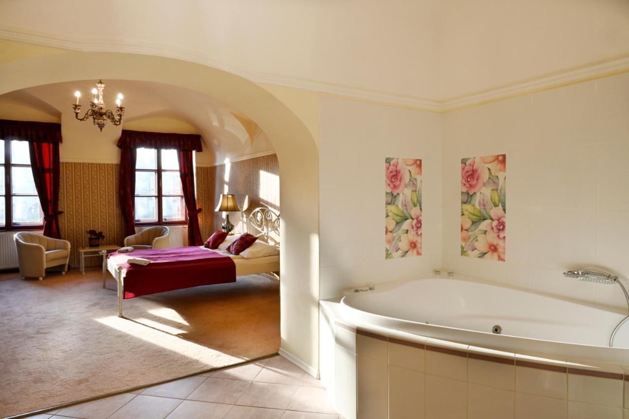 Hotel Boucek Kroměříž Esterno foto