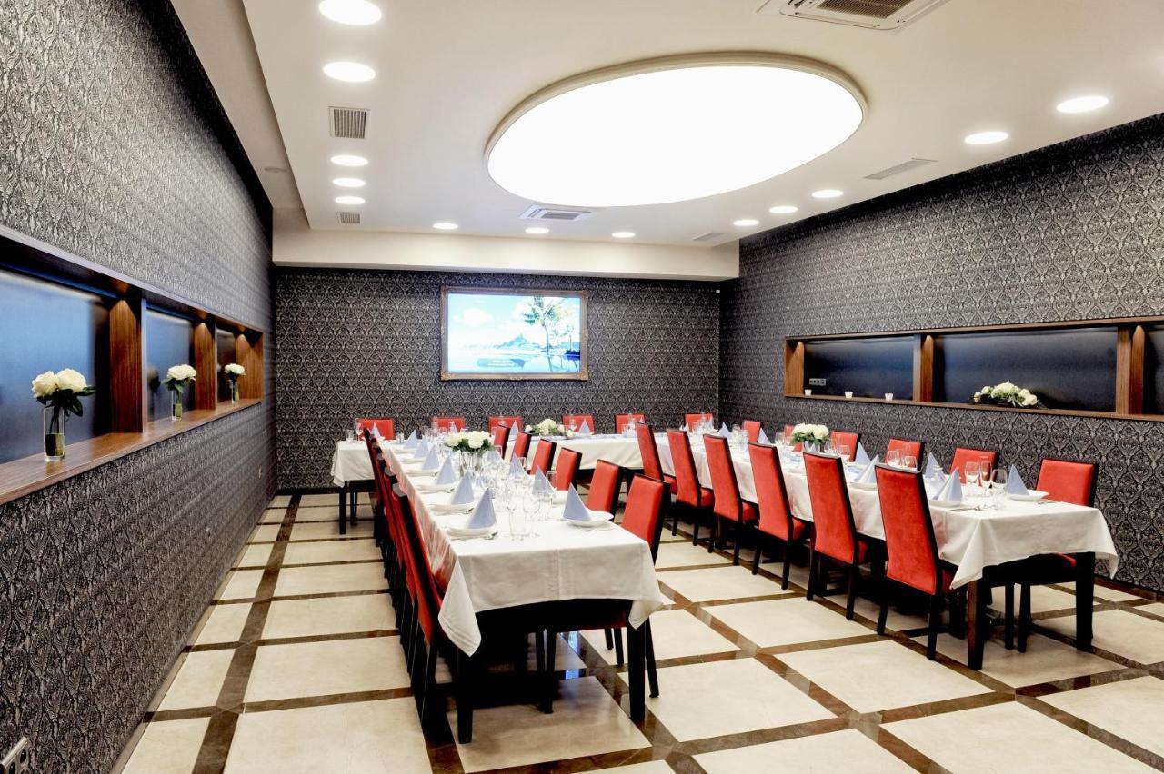 Hotel Boucek Kroměříž Esterno foto