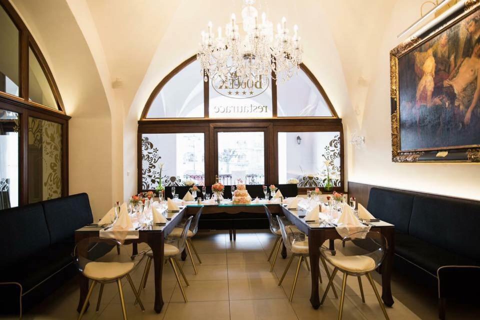Hotel Boucek Kroměříž Esterno foto